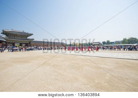 SEOULSouth Korea - MAY 22: Changing of the Royal guard ceremony at the Gwanghwamun main Gate of Gyeongbokgung Palace. MAY 22 2016 in Seoul South Korea