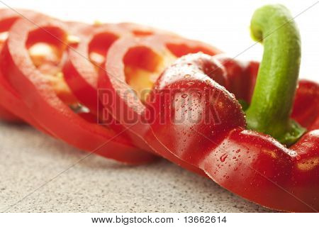 Apróra vágott paprika