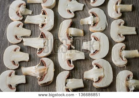 Cut Champignons
