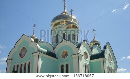 The city of Chernovtsy in Ukraine architecture and sights