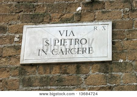 La tablette avec le nom de la rue de Rome