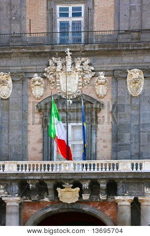 Italienske by Napoli, nationale flag
