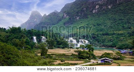 Ban Gioc Waterfall(veitnam Name) Or Detian Waterfall(chinese Name) Waterfall Is The Most Magnificent