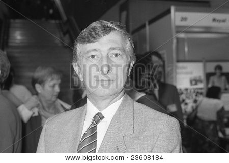 Roger Stott