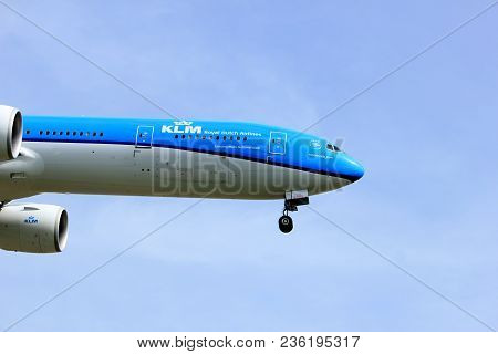 Amsterdam The Netherlands - April, 7th 2018: Ph-bvr Klm Royal Dutch Airlines Boeing 777-300 Approach