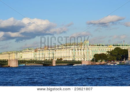 Winter Palace og Palace Bridge