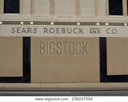 Hackensack, New Jersey - April14: Vintage Sears Roebuck Department Store On April 14, 2018 In Hacken