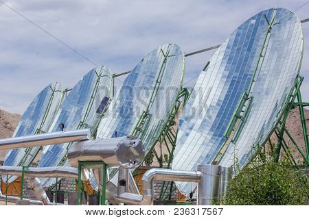 Big Solar Water Boilers in modern experimental school in Leh, Ladakh, India. Alternative energy conÃÂept