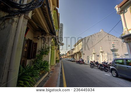 Malacca, Malaysia - July 22 , 2017: Jonker Street Is The Centre Street Of Chinatown In Malacca