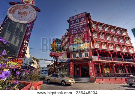 Malacca, Malaysia - July 22 , 2017: Jonker Street Is The Centre Street Of Chinatown In Malacca