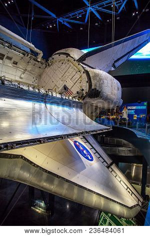 Nasa Kennedy Space Center Museum, Shuttle Atlantis, A Quick Walk Around. Real Spaceship. Amazing And