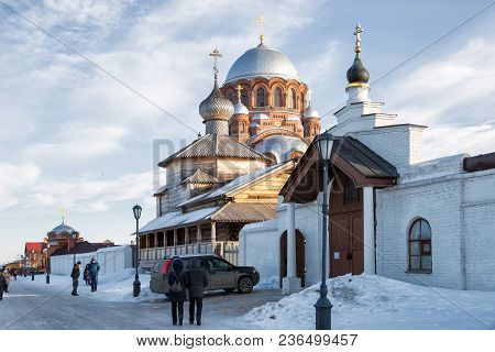 Sviyazhsk, Russia - January 05, 2018: People On The Street In Sviyazhsk, Near The  Saint John The Ba