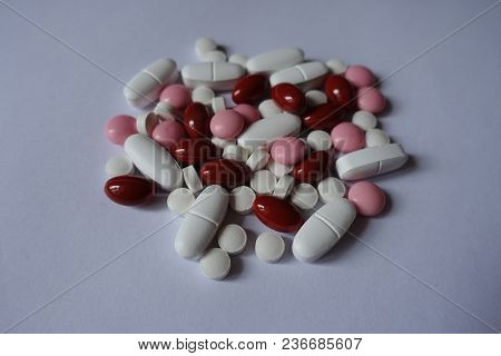 Calcium Citrate, Vitamin K2, Lutein, Xylitol Pills