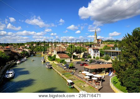 Nerac, ancient French town lying on both sides of the Baise River, tourist destination