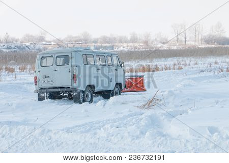 Off-road On A Snowy Road Siberian Championship Off-road Sports Cars In Omsk 2018 Year