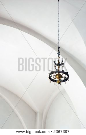 Appeso Lustre In chiesa