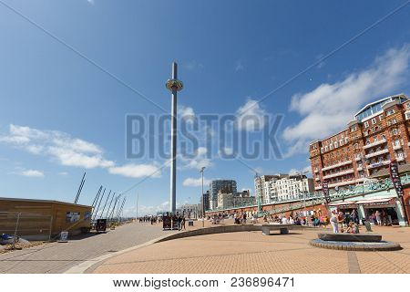 Brighton, United Kingdom - August 1, 2017: Tourists Admire The Amazing View Of English Channel From 