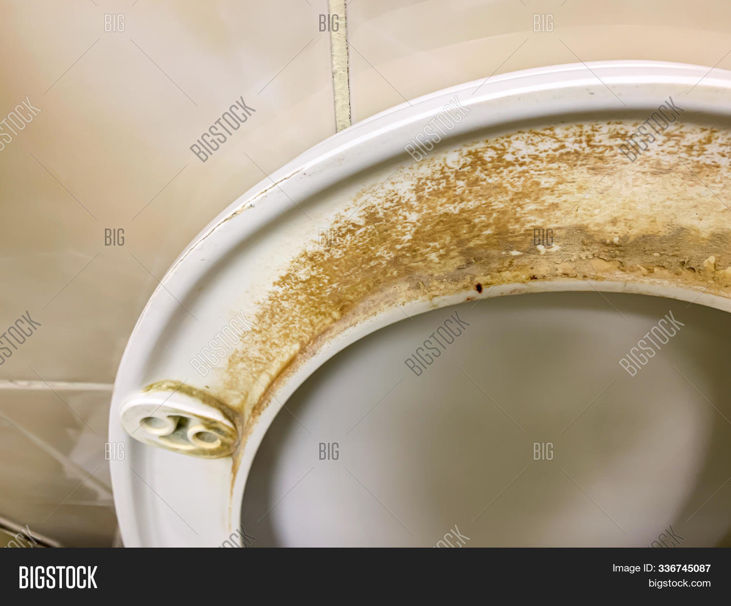 Dirty Unhygienic Seat Image & Photo (Free Trial) | Bigstock
