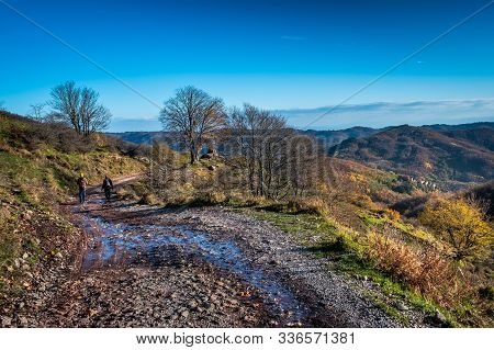 Trekking From Pontito To Penna Di Lucchio, Lucca - Tuscany