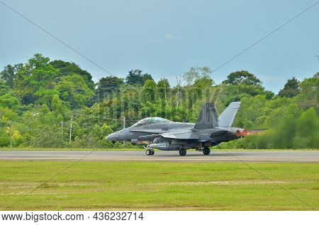 Labuan,malaysia-sept 14,2021:royal Malaysia Air Force Boeing F/a-18 Hornet Fighter Jet Aircraft Take