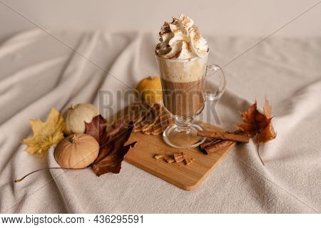 Autumn Latte Cinnamon. Latte Coffee. Pumpkin, Latte, Halloween, Commercial Content. Cozy Latte Set U
