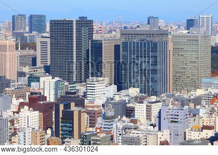 Tokyo Urban Skyline. Tokyo City In Japan - Cityscape View With Uchisaiwaicho District Of Chiyoda War