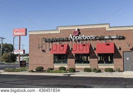Frankfort - Circa October 2021: Applebees Neighborhood Grill And Bar Casual Restaurant. Applebees Is