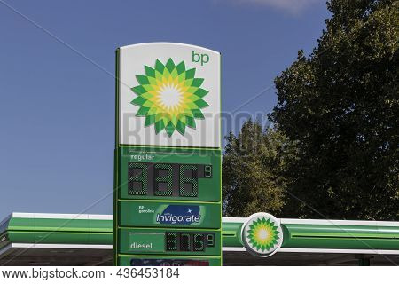 Frankfort - Circa October 2021: Bp Retail Gas Station. Bp And British Petroleum Is A Global British 