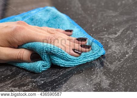 Cleaning The Countertop. Caring For Countertops In The Kitchen Or Bathroom. Cleaning Stone, Marble O