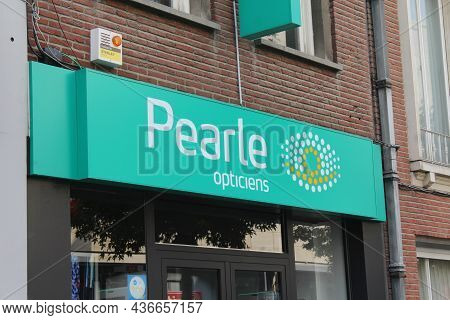 Aalst, Belgium, 10 October 2021: Exterior View Of A Pearle Opticians Store. Pearle Is An Eyecare Cha