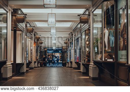 London, Uk - October 02, 2021: View Inside Princes Arcade, A Collection Of Boutiques Under One Roof 