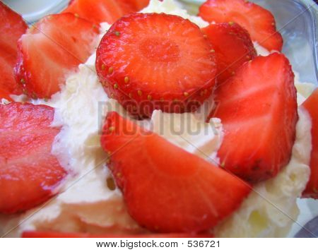 Сливочная клубника