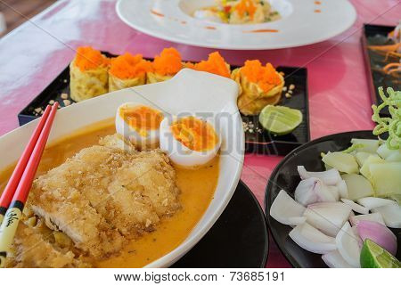 Noodle Curry Soup