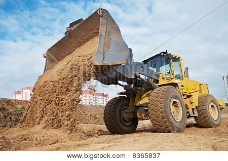 Radlader Eathmoving Works