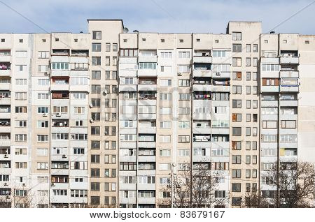 Large obsolete residential block