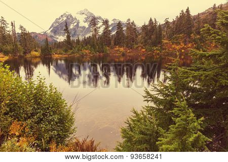 Picture Lake and Mount Shuksan,Washington
