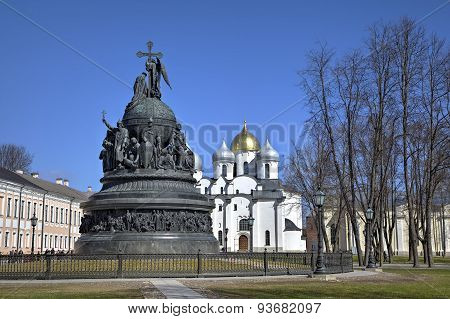 Saint Sophia Cathedral and Monument to the Thousand Years of Russia (Millennium of Russia, 1862). V