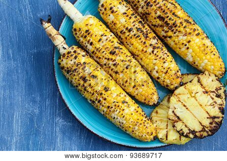 Grilled sweetcorn with butter and salt