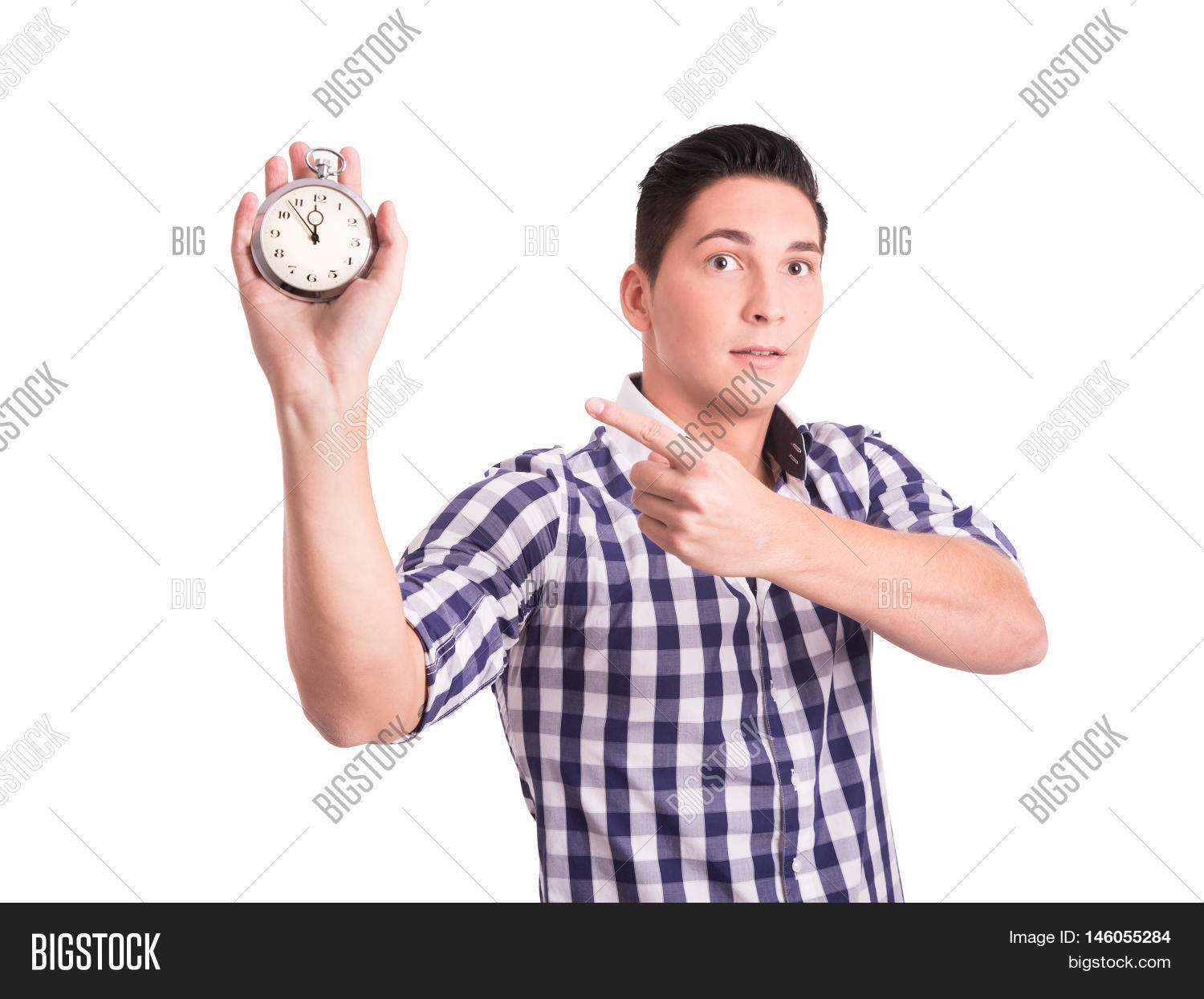 Человечек с часами. Человек засекающий время. Секундомер в руке. Человек засекающий время. Человек засекающий время.