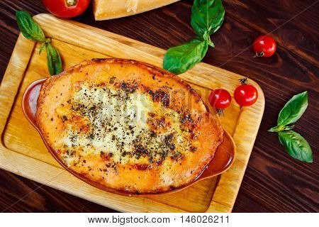 Lasagna (italian Leafy Meat Pie And Cheese Parmigiano)
