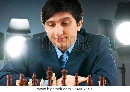 FIDE แกรนด์มาสเตอร์ Vugar Gashimov (อันดับโลก - 12) จากอาเซอร์ไบจาน