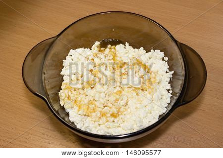 the cheese is delicious and nutritious is a dairy product rich in calcium