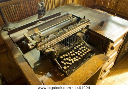 Vecchio stile macchina da scrivere Vintage