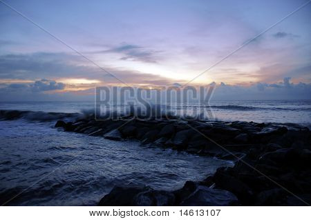 Havet solnedgång. Borneo.