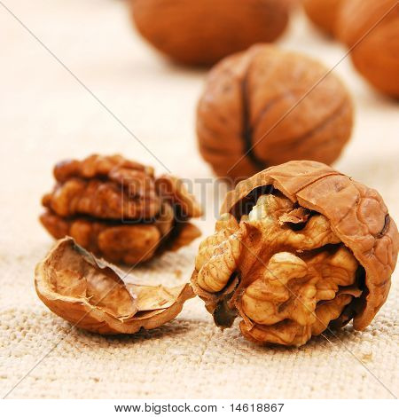 Wallnuts