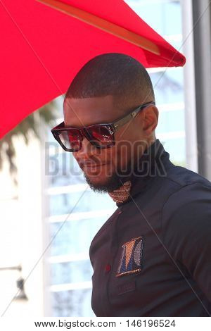 LOS ANGELES - SEP 7:  Usher Raymond at the Usher Honored With a Star On The Hollywood Walk Of Fame at the Eastown on September 7, 2016 in Los Angeles, CA