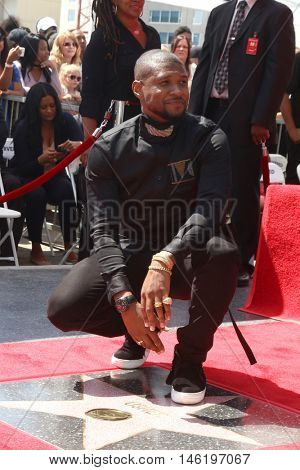 LOS ANGELES - SEP 7:  Usher Raymond at the Usher Honored With a Star On The Hollywood Walk Of Fame at the Eastown on September 7, 2016 in Los Angeles, CA