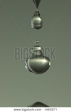 Gocce d'acqua grigio