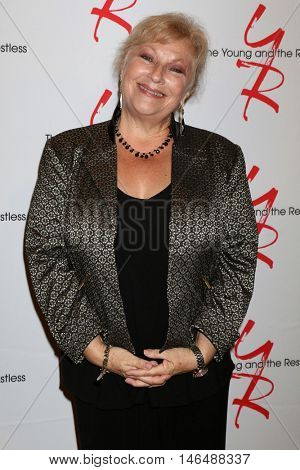 LOS ANGELES - SEP 8:  Beth Maitland at the Young and The Resltless 11,000 Show Celebration at the CBS Television City on September 8, 2016 in Los Angeles, CA