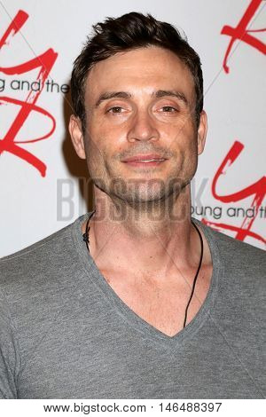 LOS ANGELES - SEP 8:  Daniel Goddard at the Young and The Resltless 11,000 Show Celebration at the CBS Television City on September 8, 2016 in Los Angeles, CA